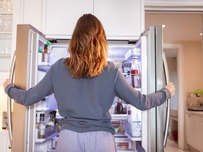 femme refrigérateur